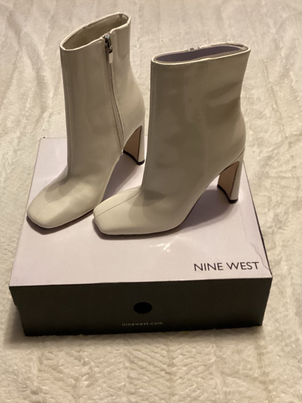Nine West Spice Boots Women's Size 5.5 M Ivory Patent Leather Square Toe New *
